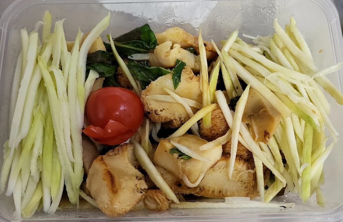 香煎猴头菇配芒果 Monkey Head Mushroom wth Black Pepper Sauce &Mango 26 80, Joy Veg Fruit Dining Belmore
